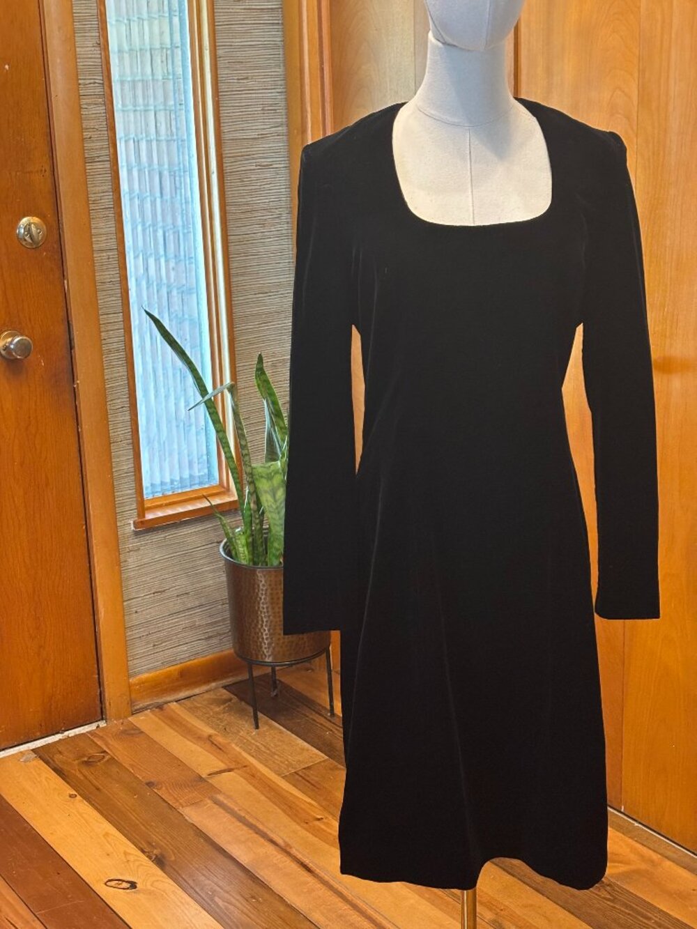 Vintage Leslie Fay Black Velvet Dress